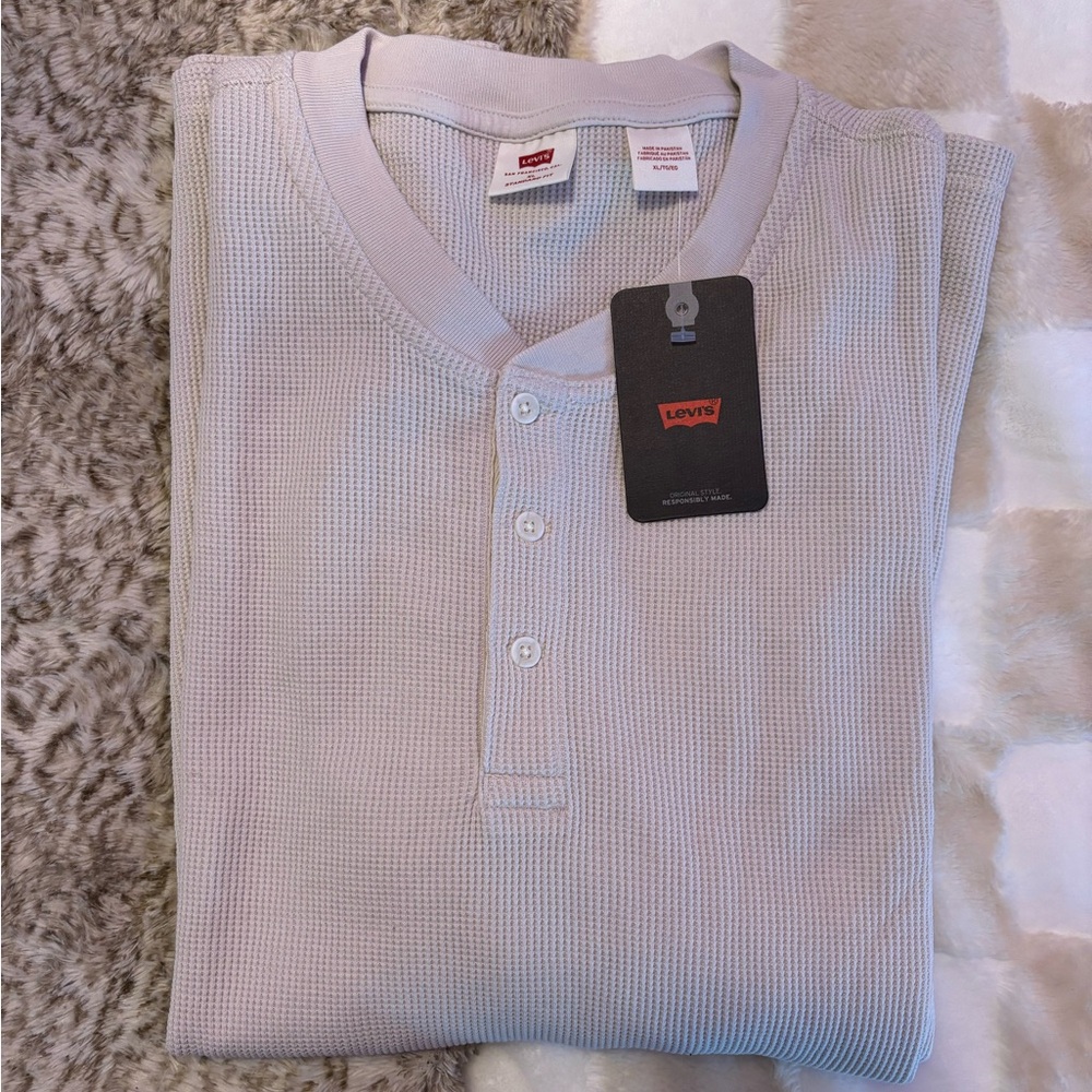 Levi’s Men’s Henley Shirt
